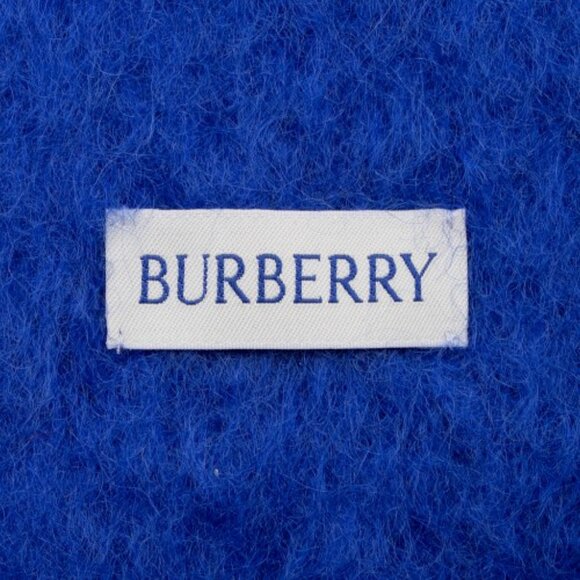 NWT GIFTABLE Burberry Fringe wool Scarf blue pristine condition - Picture 5 of 11